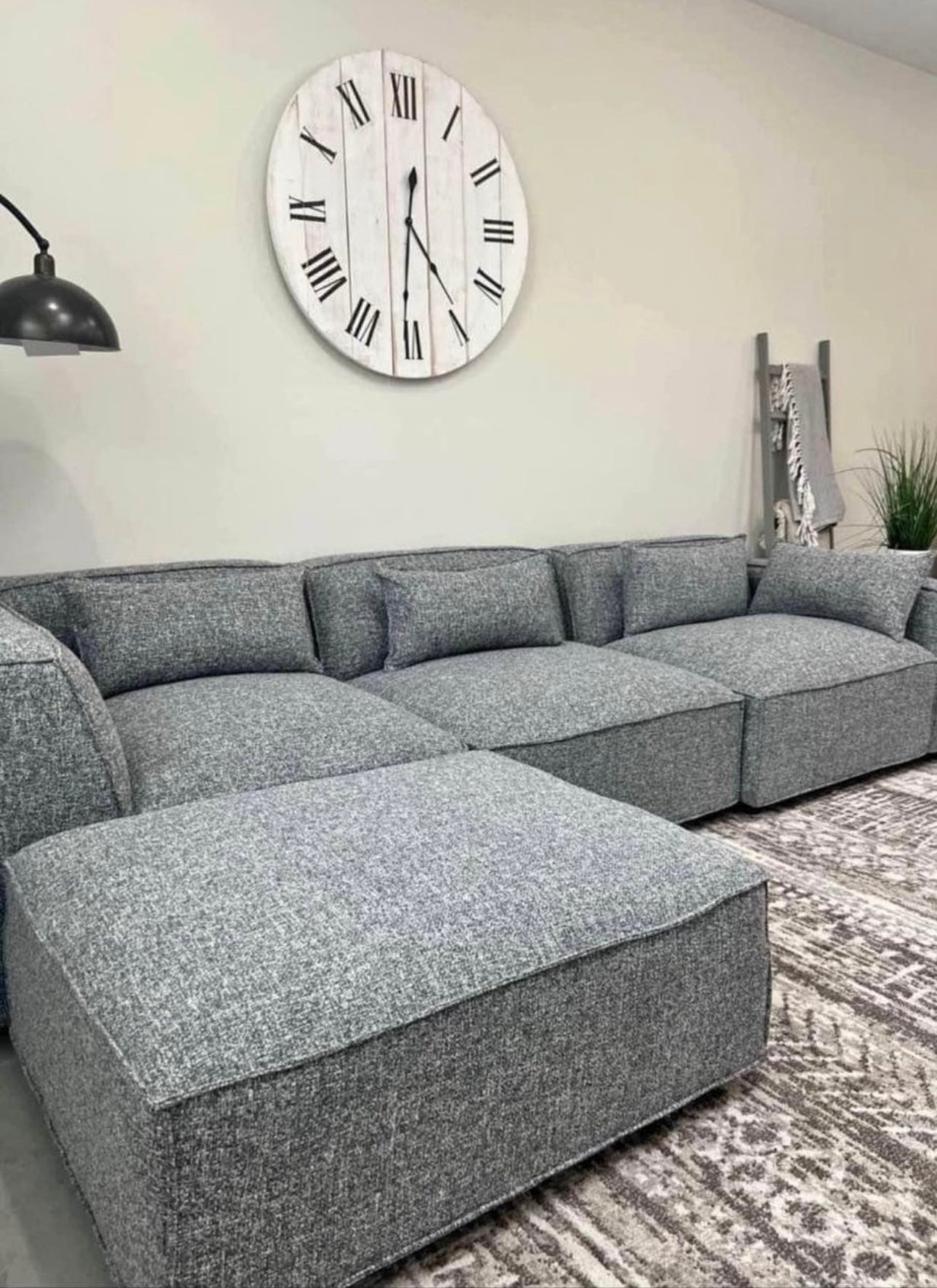 EVEREST Modular Sectional