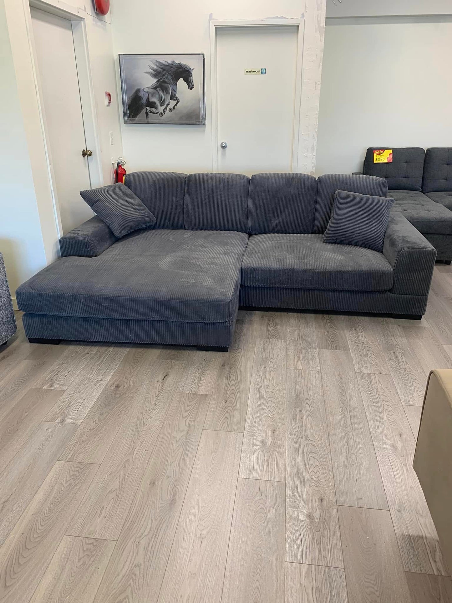 LORE Plunge Sectional